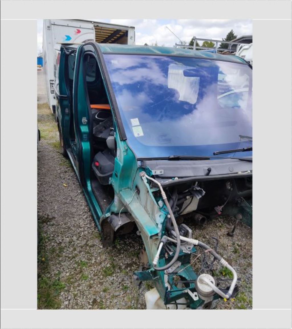 piece_RENAULT TRAFIC 1.9 DCI - 8V TURBO BAGUETTE LATERALE GAUCHE