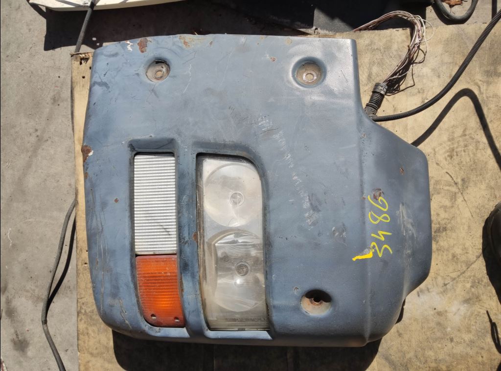 piece_MAN 26.363  PHARE GAUCHE + SUPPORT PHARE 81.25101-6457