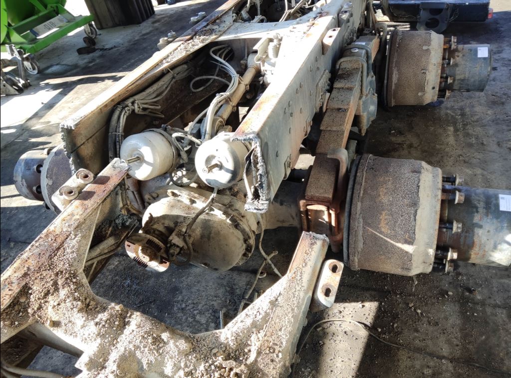 piece_MAN 26.322  ASPIRATRICE CORPS DE PONT ARRIERE 81.35401-6052