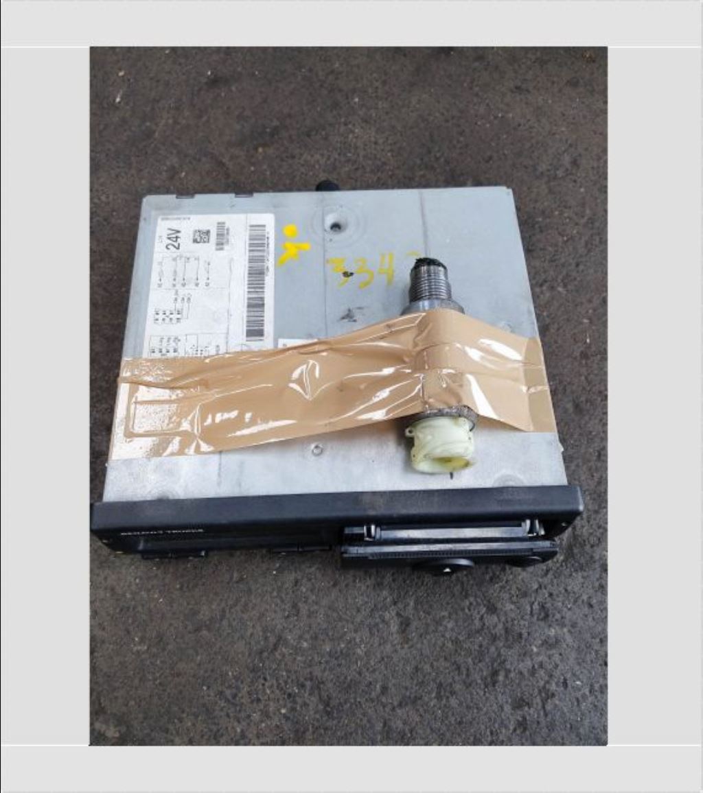 piece_RENAULT D  CHRONOTACHYGRAPHE 7425641710