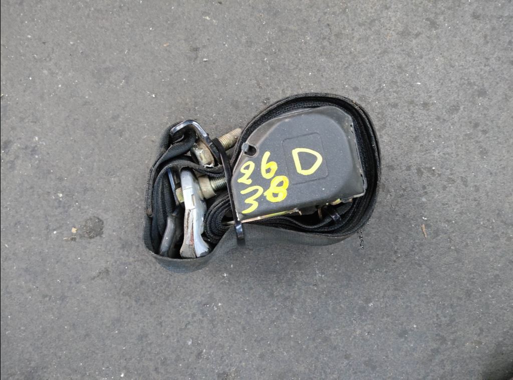 piece_RENAULT BETAIL CEINTURE AVANT DROITE 7700813437