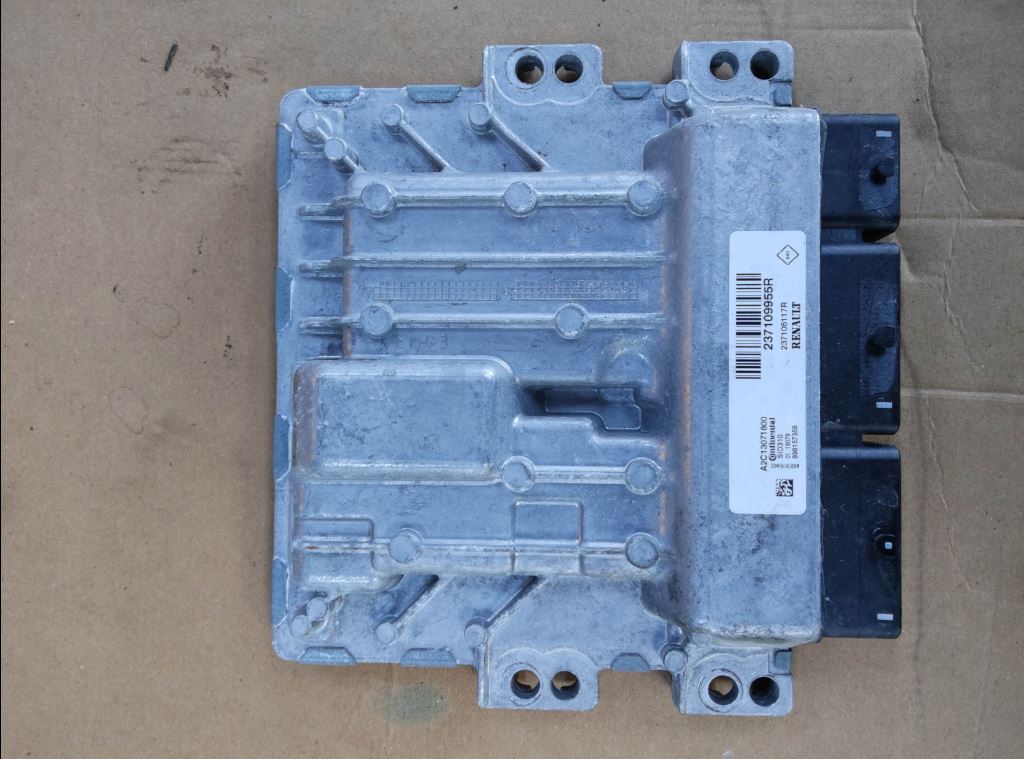 piece_RENAULT MASTER RT  BOITIER GESTION MOTEUR A2C13071800