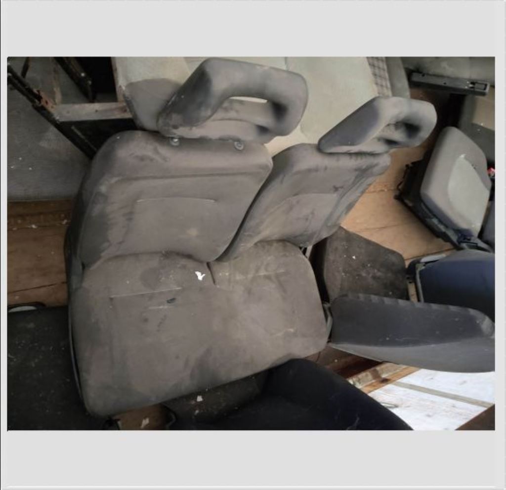 piece_IVECO 140E19  SIEGE AVANT DROIT 5801896811