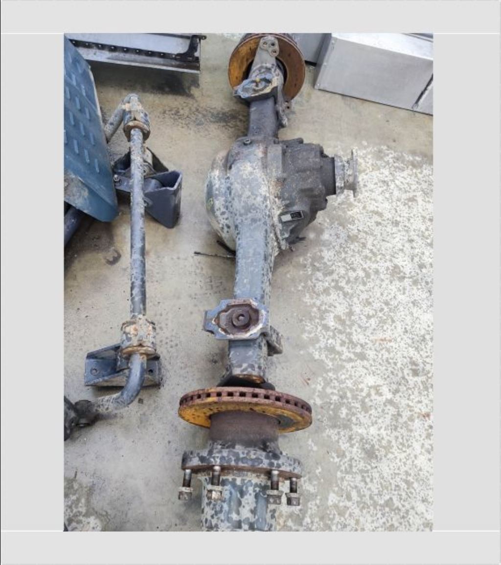 piece_RENAULT MIDLUM  CORPS DE PONT ARRIERE 7420811993