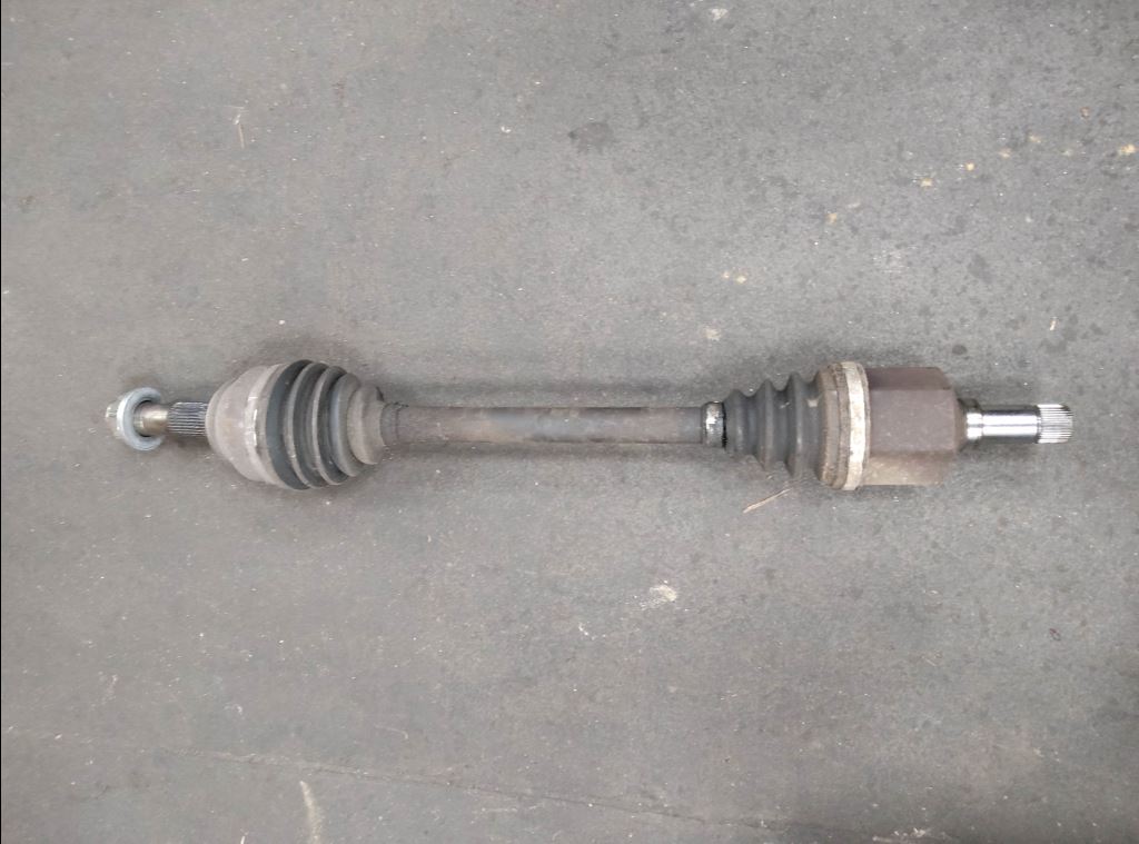 piece_FIAT DUCATO  CARDAN AVANT GAUCHE 1369961080