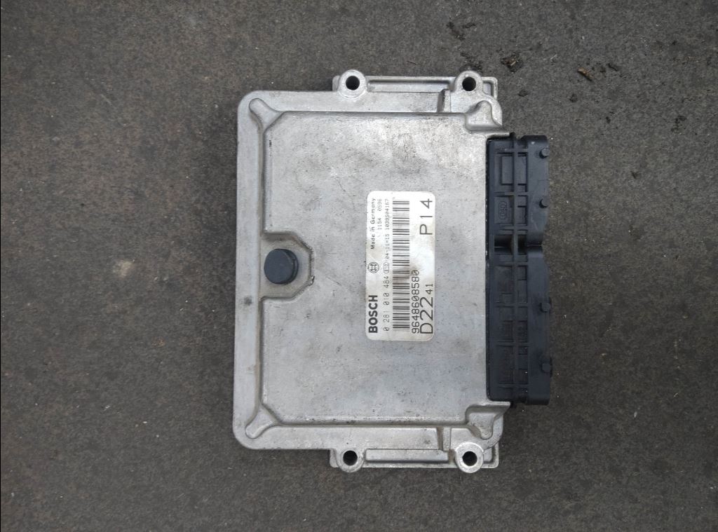 piece_CITROEN JUMPER  BOITIER GESTION MOTEUR 1939C6