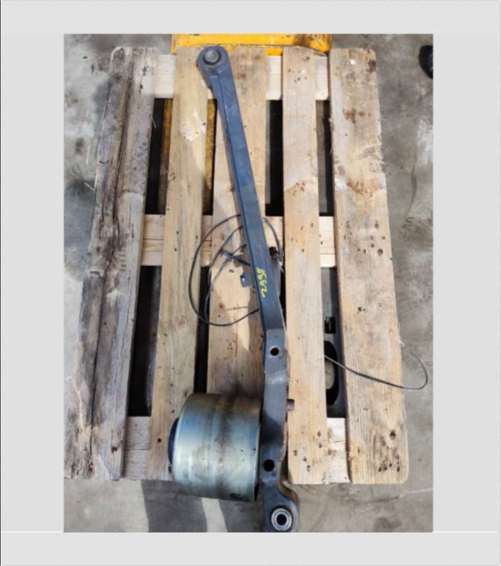 piece_RENAULT PREMIUM  COUSSIN DE SUSPENSION AVANT 7421978484