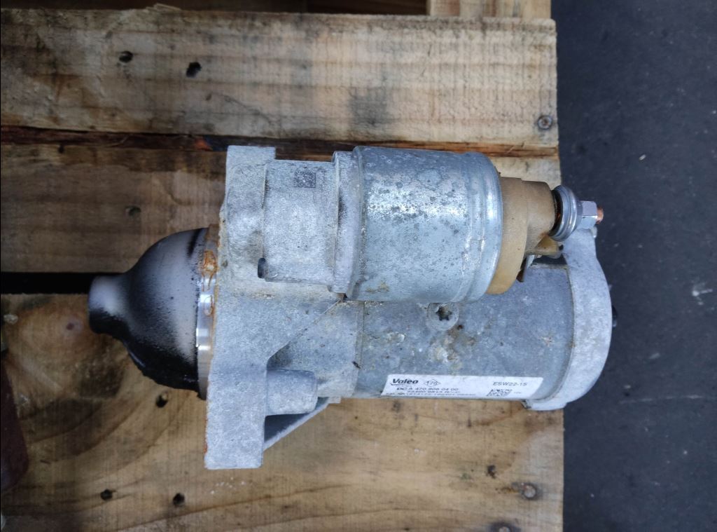 piece_RENAULT MASTER RT  DEMARREUR 233003581R