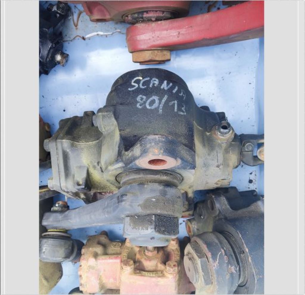 piece_SCANIA   BOITIER DE DIRECTION 1353044