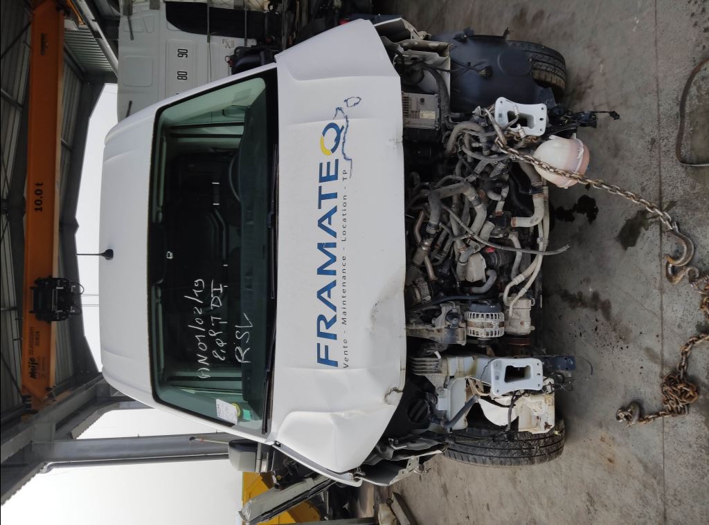 piece_VOLKSWAGEN CRAFTER  CARDAN AVANT GAUCHE 2N0407271Q