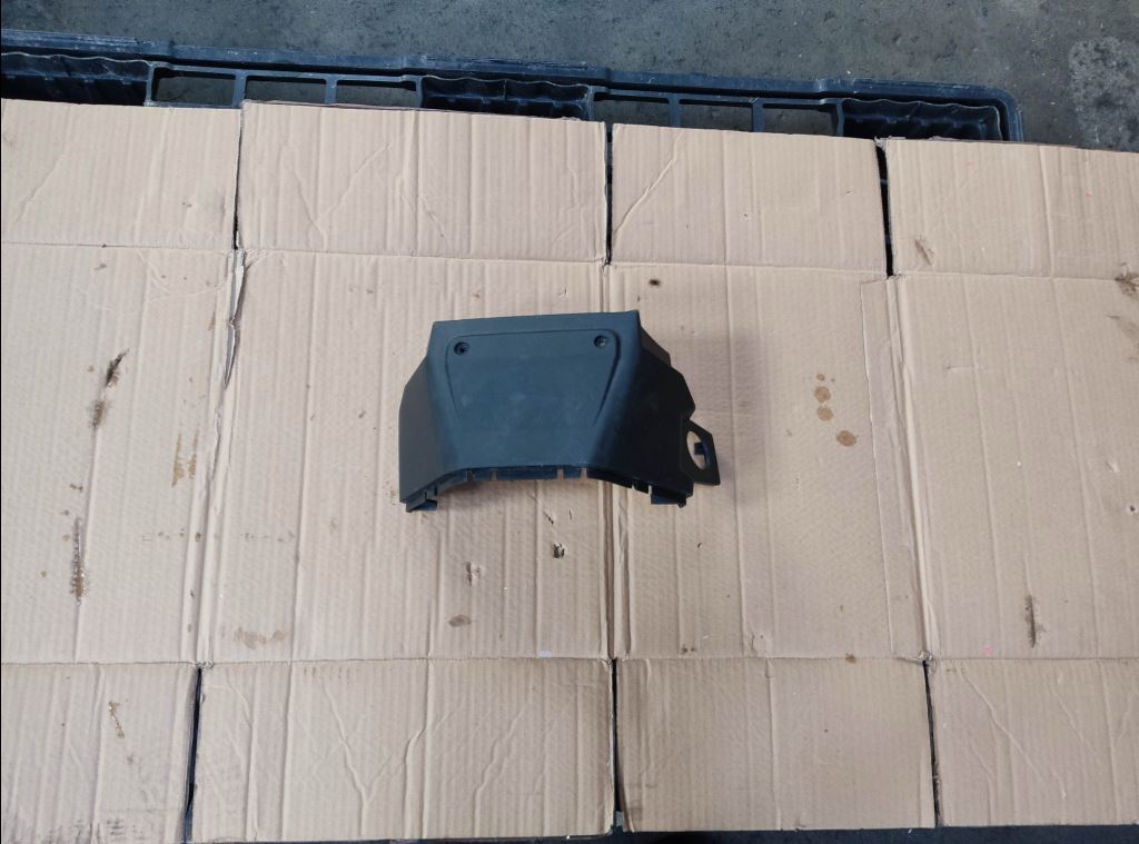 piece_RENAULT T440 PLASTIQUE COLONNE DE DIRECTION 7482573147