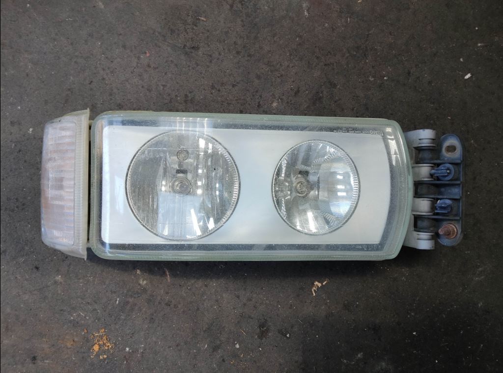 piece_IVECO 120E18 PHARE GAUCHE 504238532