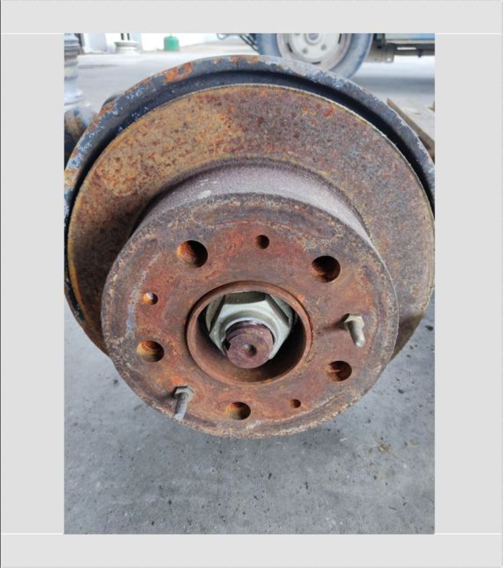 piece_PEUGEOT BOXER  MOYEU ARRIERE 370178