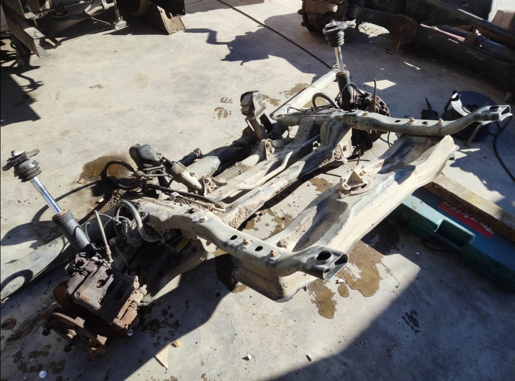 piece_MERCEDES SPRINTER 511D CREMAILLERE DE DIRECTION A9064600400