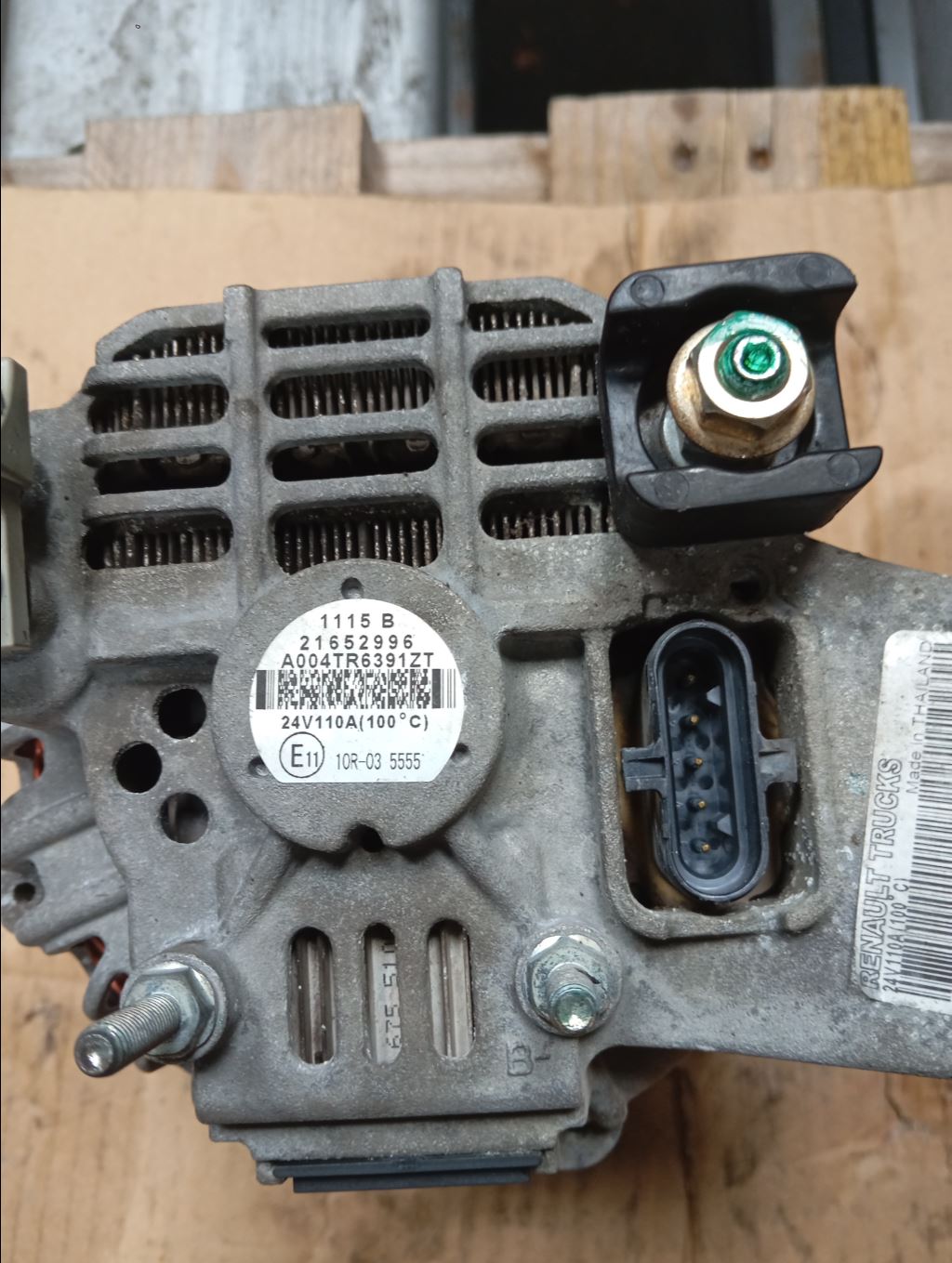 piece_RENAULT T  ALTERNATEUR 21652996