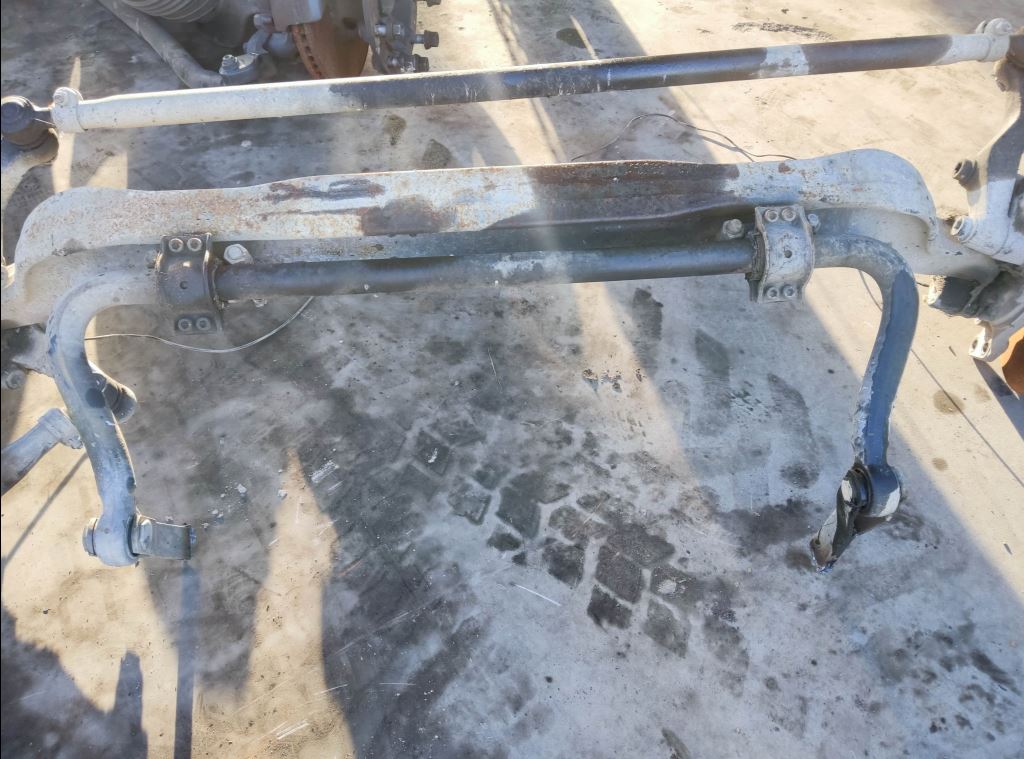 piece_IVECO STRALIS 450 BARRE STABILISATRICE AVANT 41027492