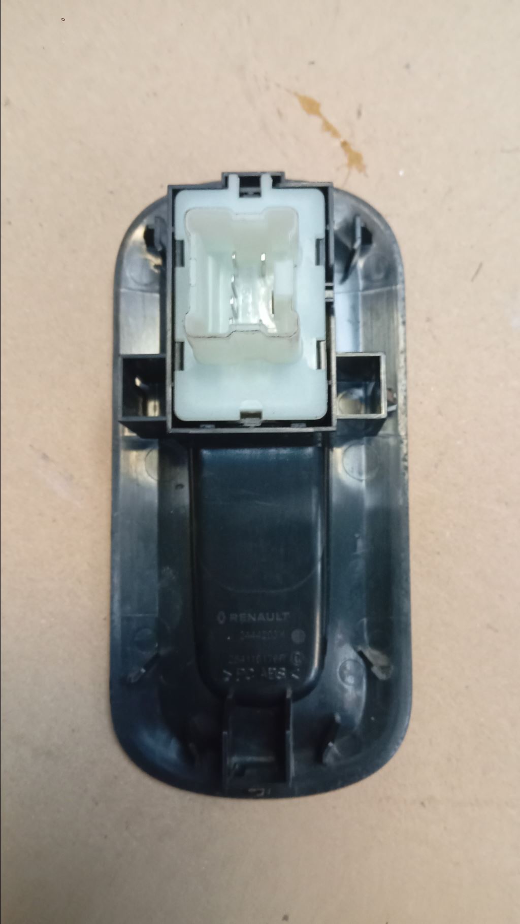 piece_RENAULT MASTER  INTERRUPTEUR LEVE VITRE AVD 254218614R