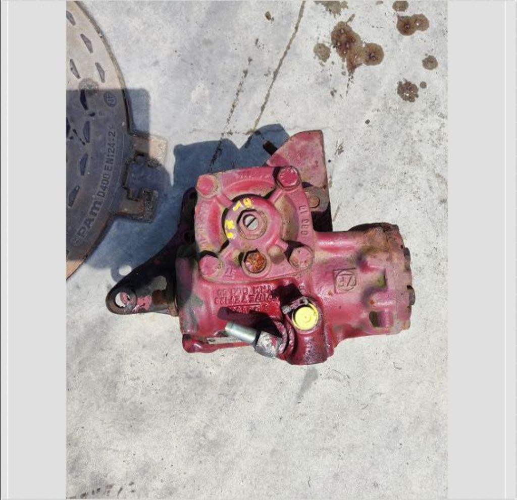 piece_RENAULT S140 BOITIER DE DIRECTION