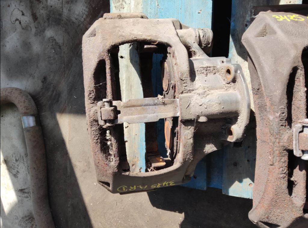 piece_DAF CF85  ETRIER DE FREIN ARRIERE DROIT