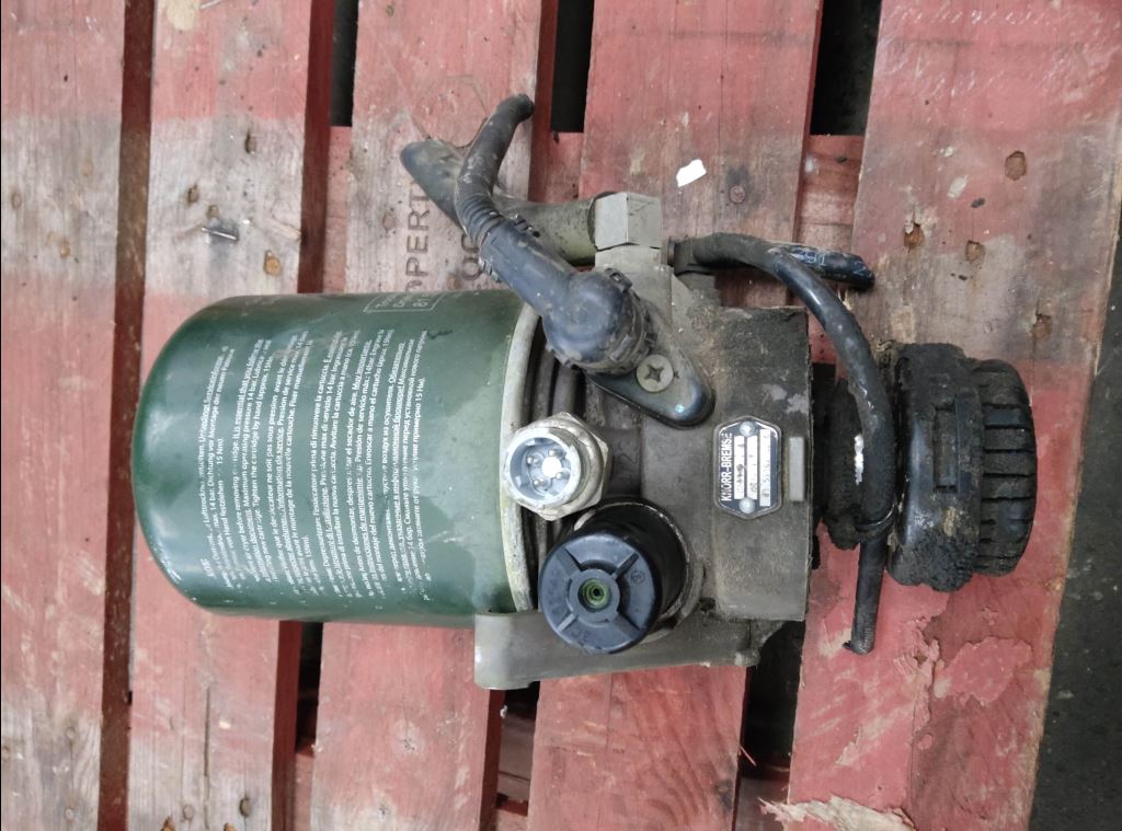 piece_MAN TGX 18.500 DESSICATEUR / APM 81.52102-6370