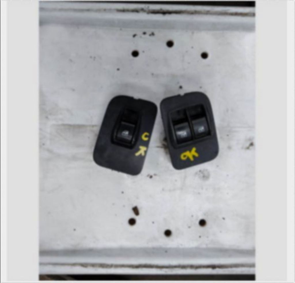 piece_PEUGEOT BIPPER  INTERRUPTEUR LEVE VITRE AVD 6490H0