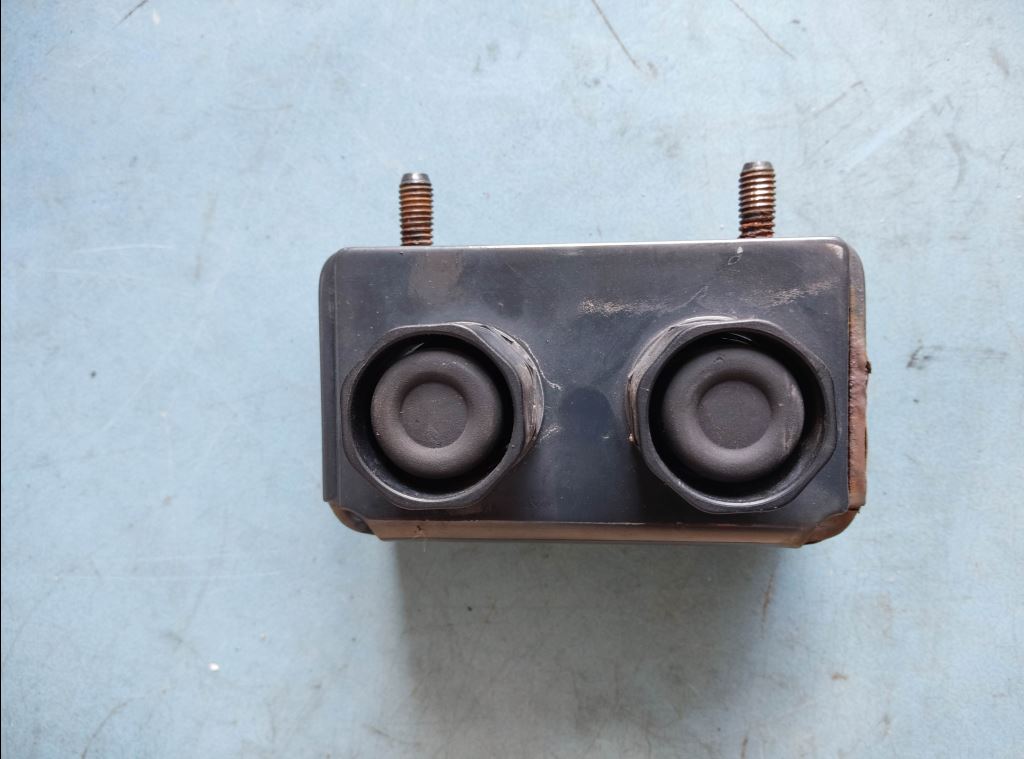 piece_IVECO AS440T INTERRUPTEUR INCLINAISON CABINE 41281612