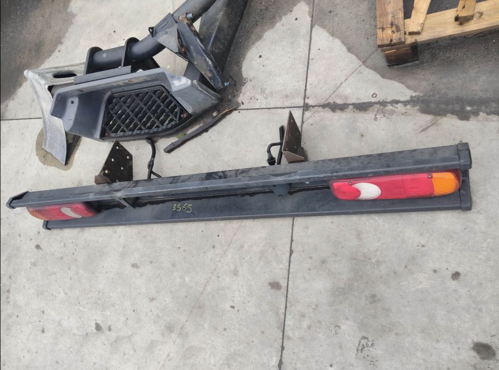 piece_RENAULT MAXITY  BARRE ANTI ENCASTREMENT ARRIERE 7485114834