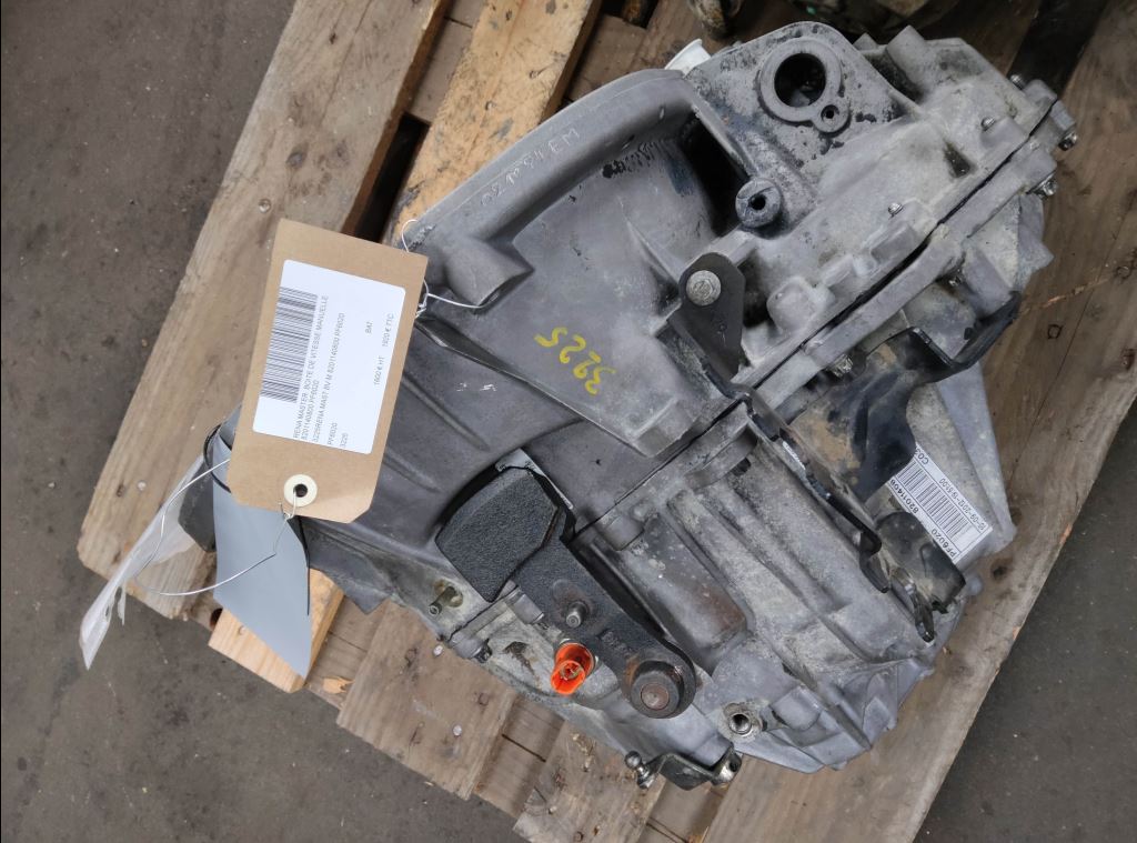 piece_RENAULT MASTER  BOITE DE VITESSE MANUELLE 8201140800 PF6020 REVISEE