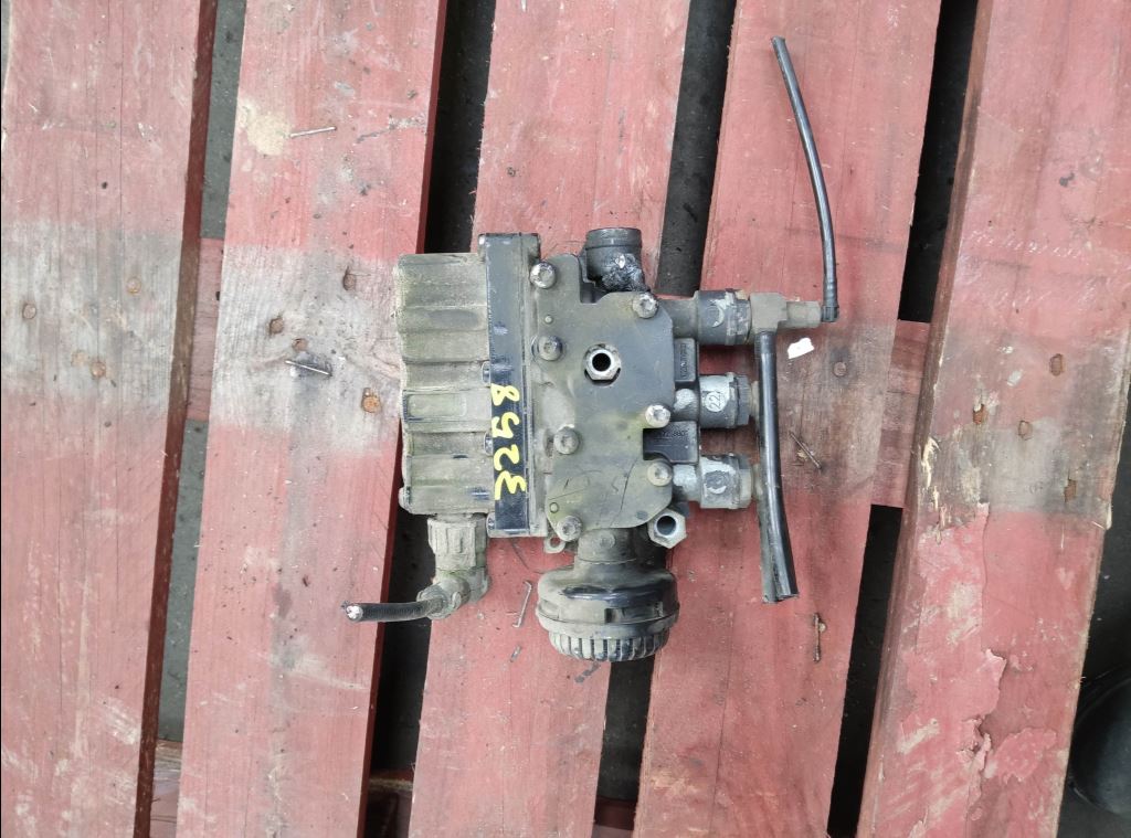 piece_MAN TGX 18.500 ELECTROVANNE ECAS 81.25902-6238