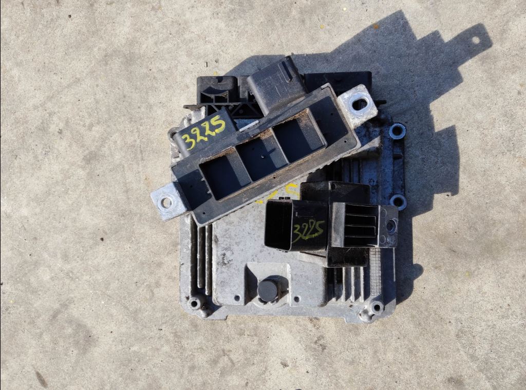 piece_RENAULT MASTER  KIT DE DEMARRAGE 0281030577