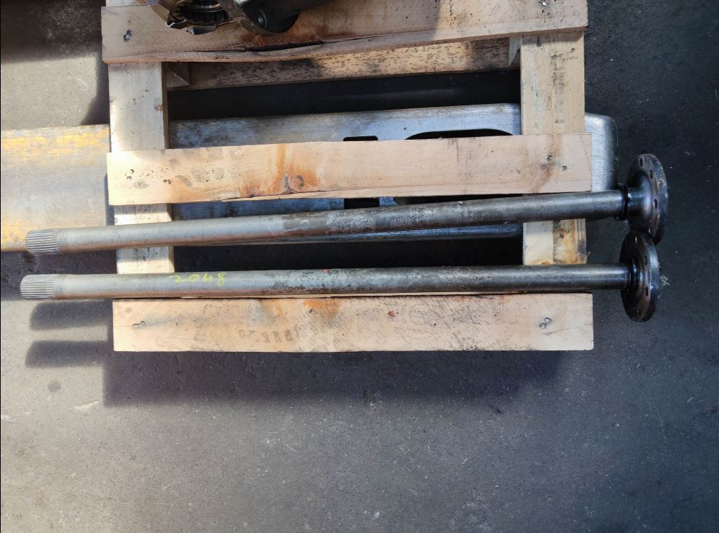 piece_RENAULT MAXITY ARBRE DE ROUE ARRIERE DROIT 5001873873