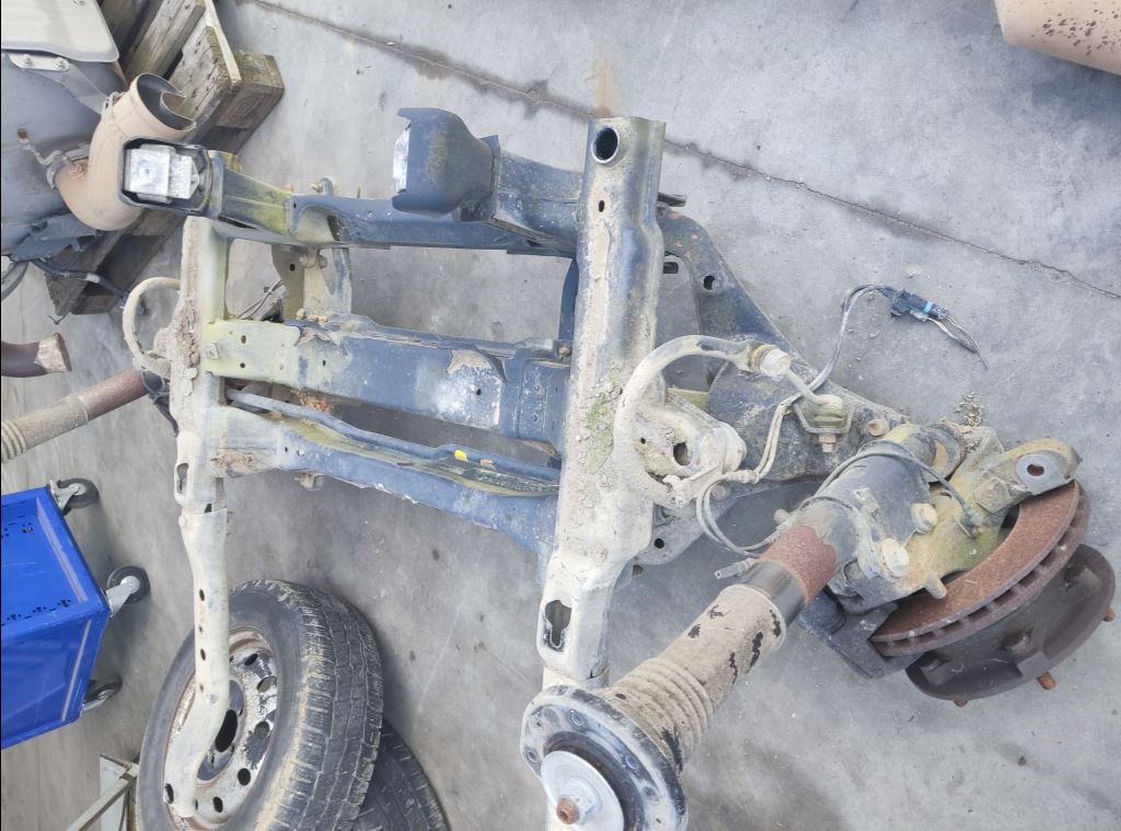 piece_MERCEDES MB SPRI ETRIER DE FREIN AVANT GAUCHE