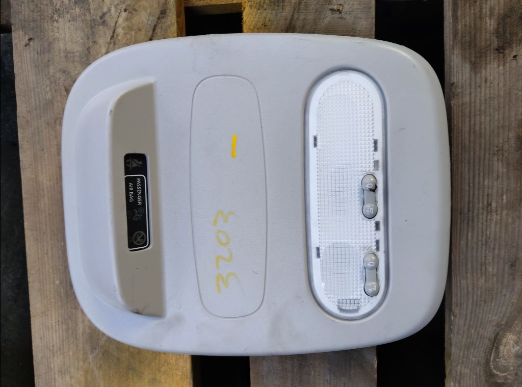 piece_RENAULT TRAFIC ECLAIRAGE PLAFONNIER 264302385R