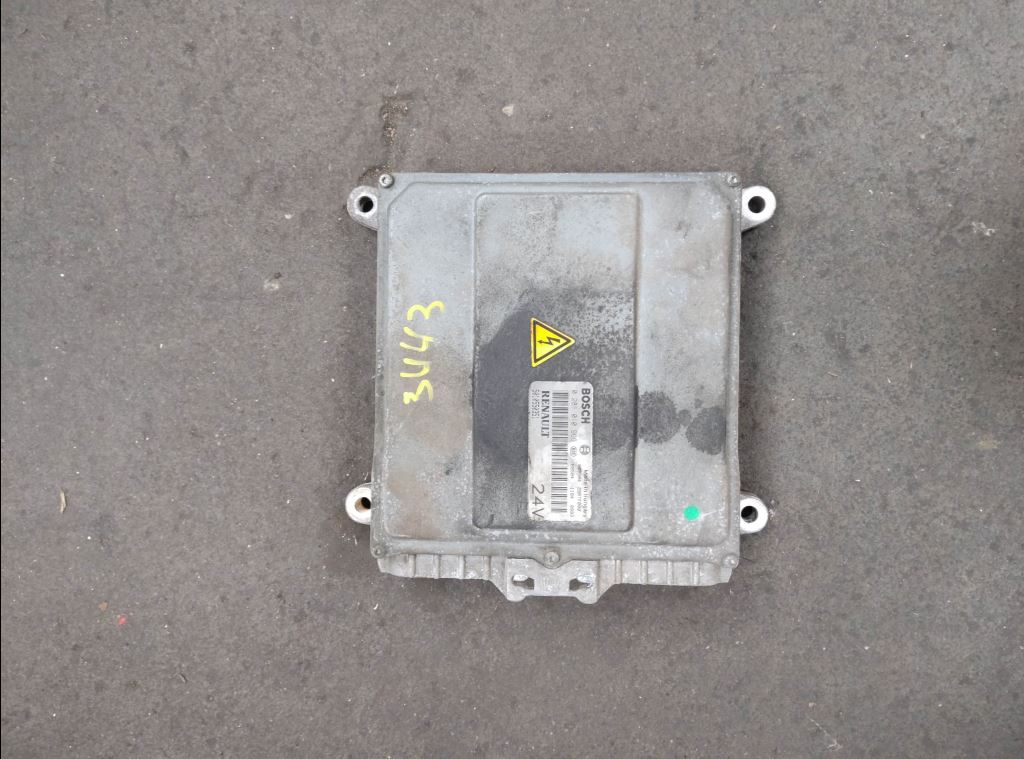 piece_RENAULT MIDLUM  BOITIER GESTION MOTEUR 0281010966