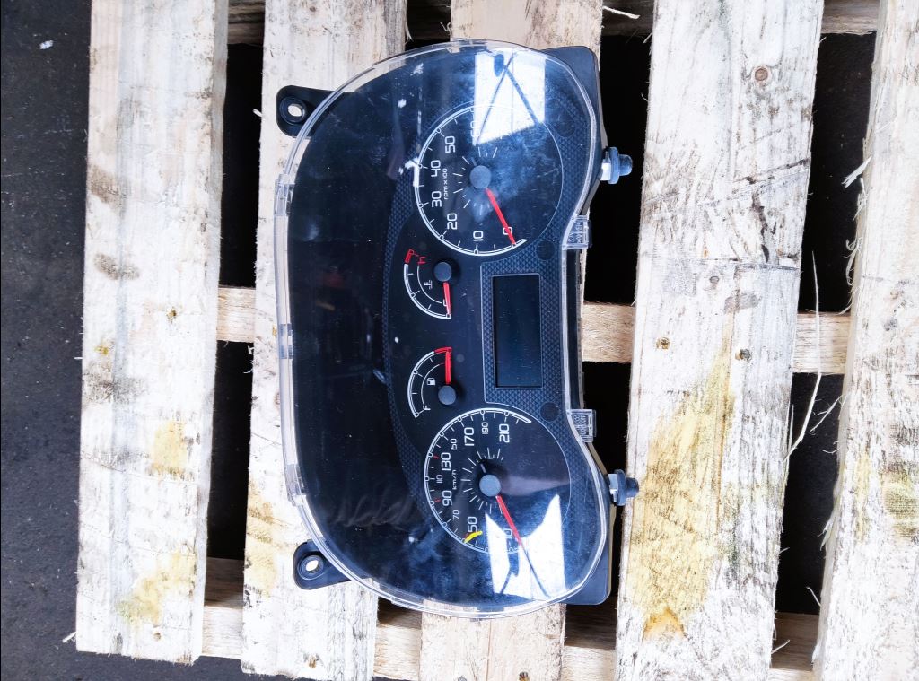 piece_FIAT FIORINO  AFFICHEUR 1371394080