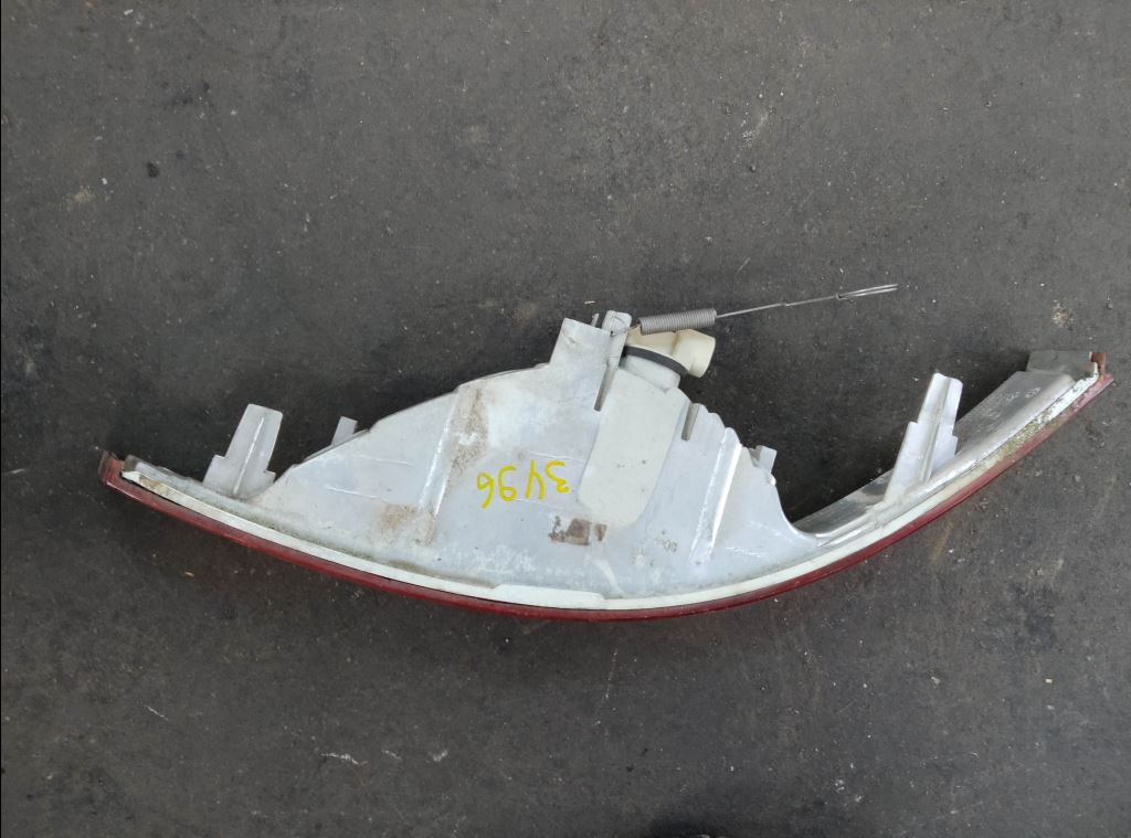 piece_RENAULT MASTER CLIGNOTANT AVANT GAUCHE 8200163914