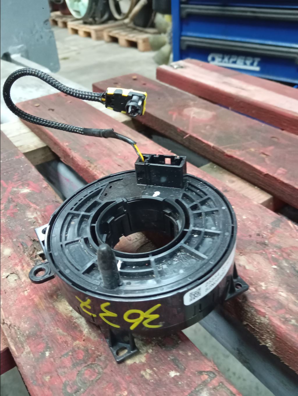 piece_NISSAN PRIMASTAR II 2021 FO CONTACTEUR TOURNANT 25554 3182R--C