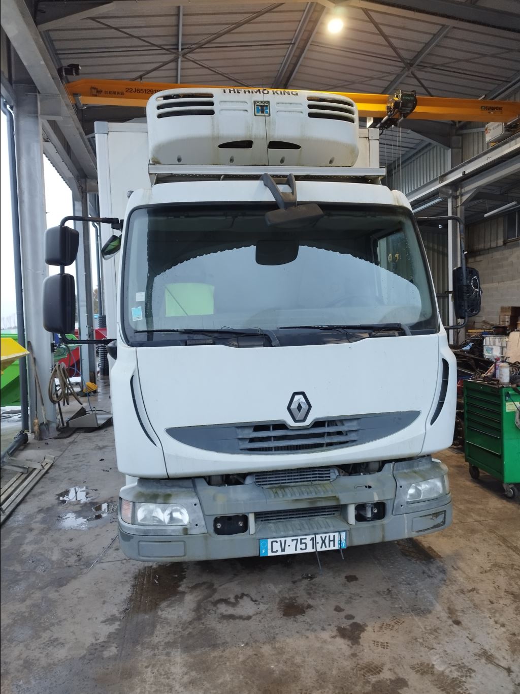 piece_RENAULT MIDLUM  FEU ARRIERE GAUCHE 7484553909