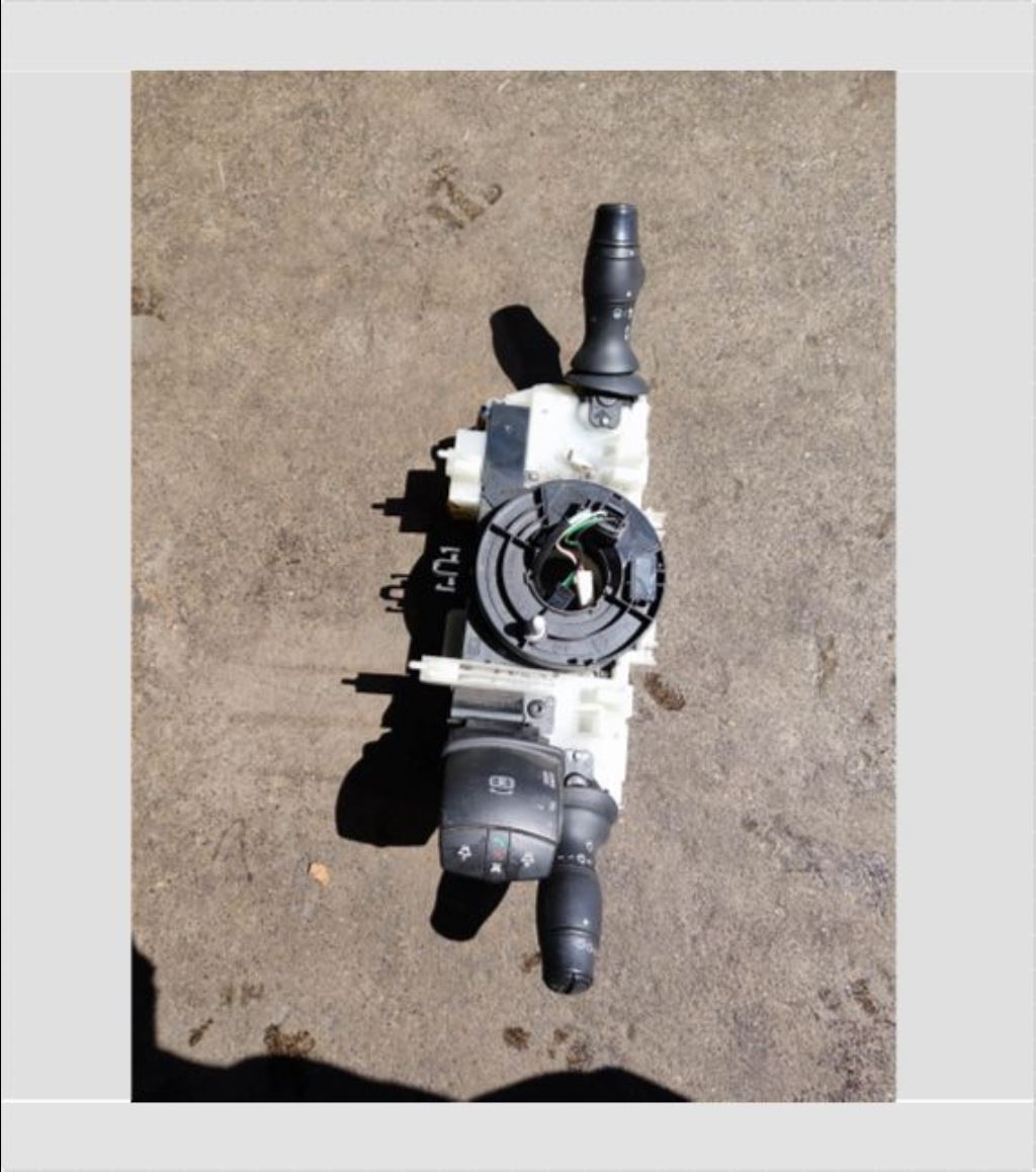 piece_RENAULT MASTER  CONTACTEUR TOURNANT 255670035R