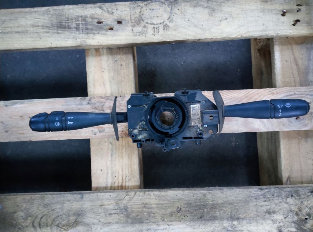 piece_OPEL MOVANO 2.2 DTI - 16V TURBO CONTACTEUR TOURNANT 9111107