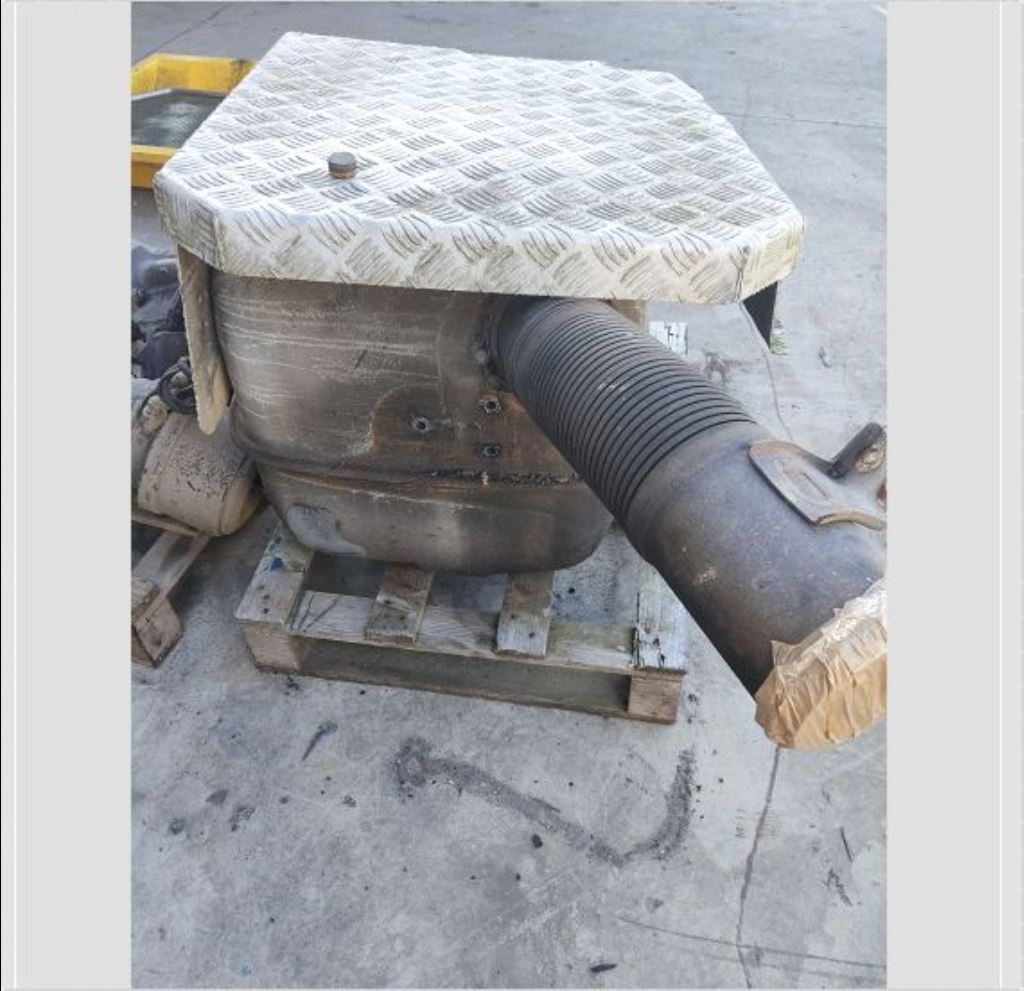 piece_SCANIA   SILENCIEUX D'ECHAPPEMENT 1800871