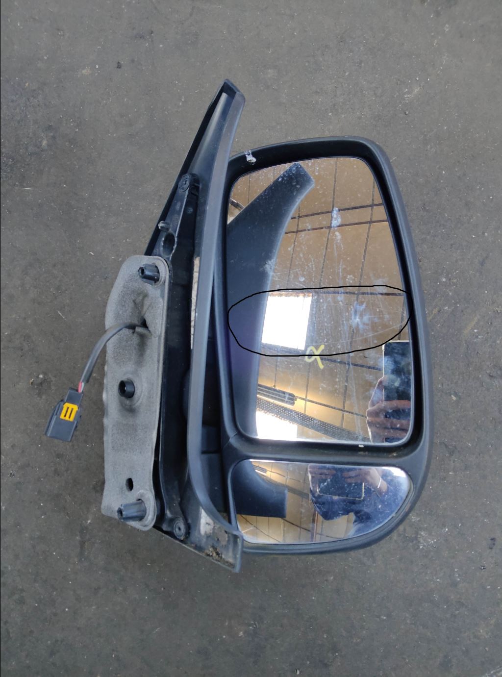 piece_RENAULT MASTER 2.5 DCI - 16V TURBO RETROVISEUR ELECTRIQUE DROIT 8200285565