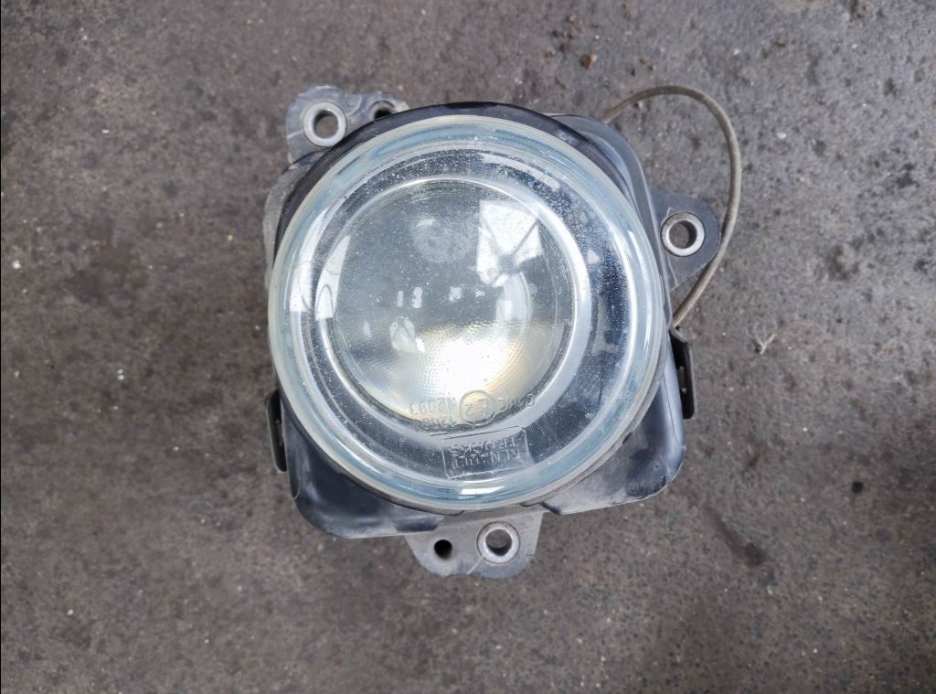 piece_RENAULT D  PHARE DROIT 7482926486