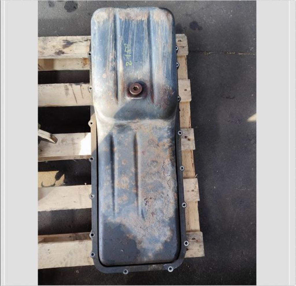 piece_IVECO 8 CARTER INFERIEUR HUILE 4897878