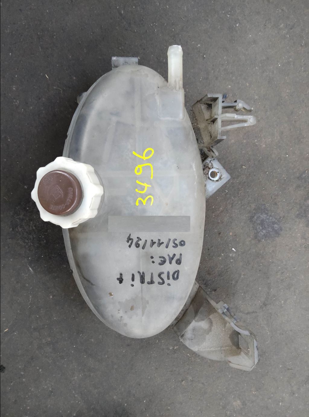 piece_RENAULT MASTER 2.5 DCI - 16V TURBO VASE D'EXPENSION 8200595002