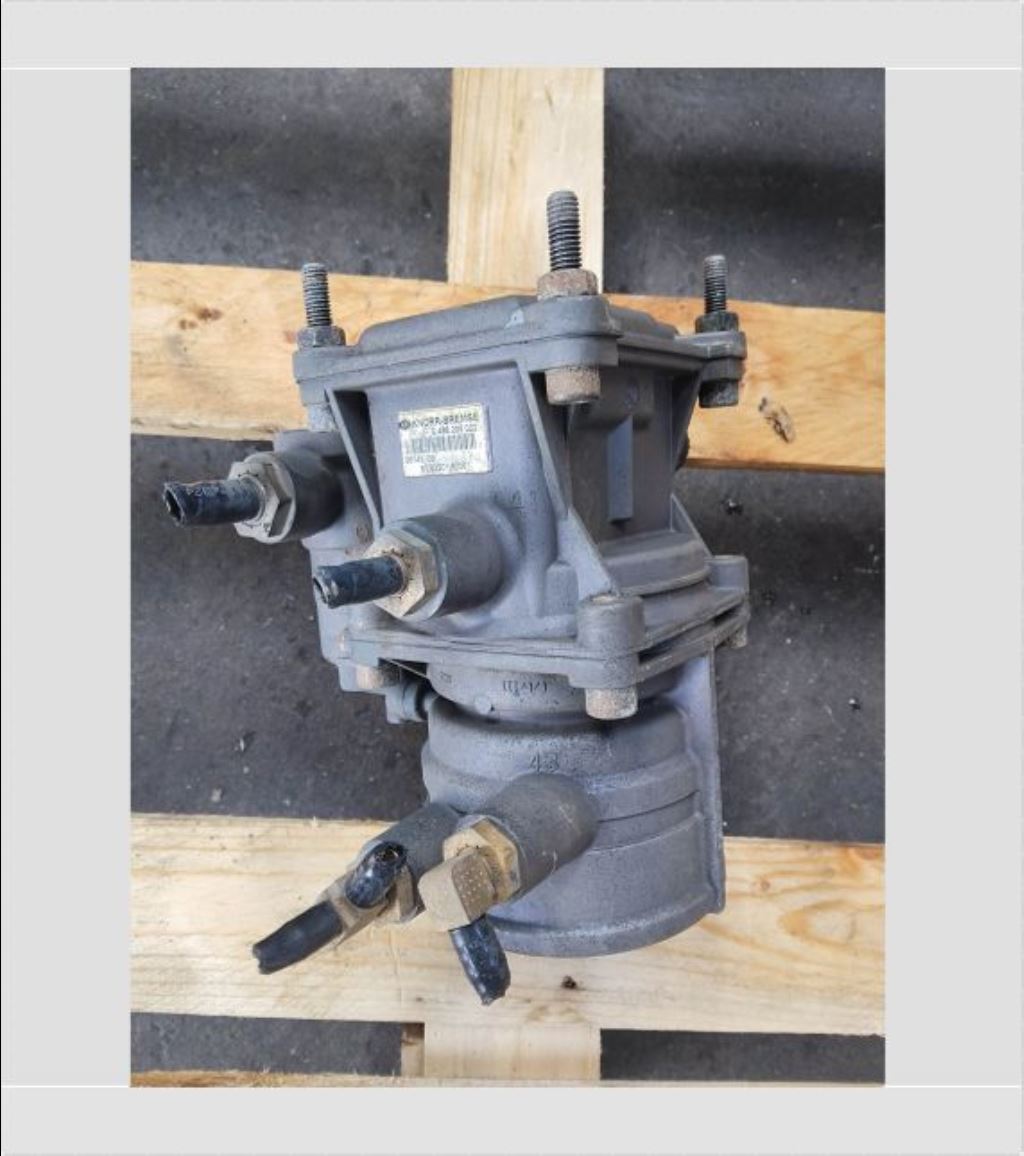 piece_MAN 28.393  VALVE DE FREIN EBS REMORQUE 81523016206