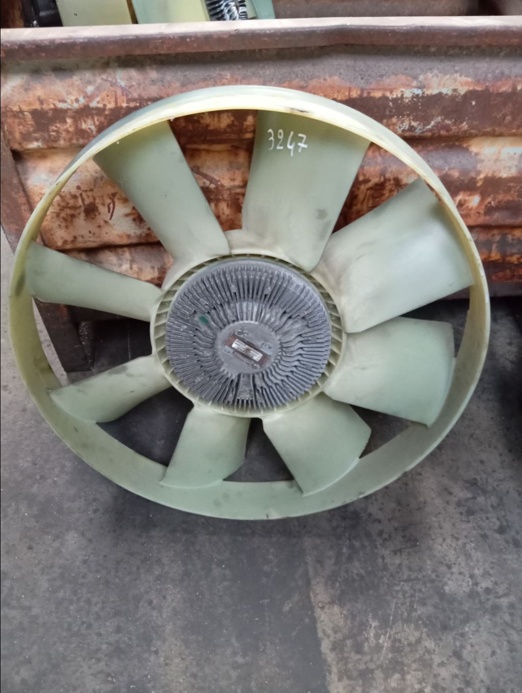 piece_RENAULT PREMIUM  VENTILATEUR MOTEUR 7420867228