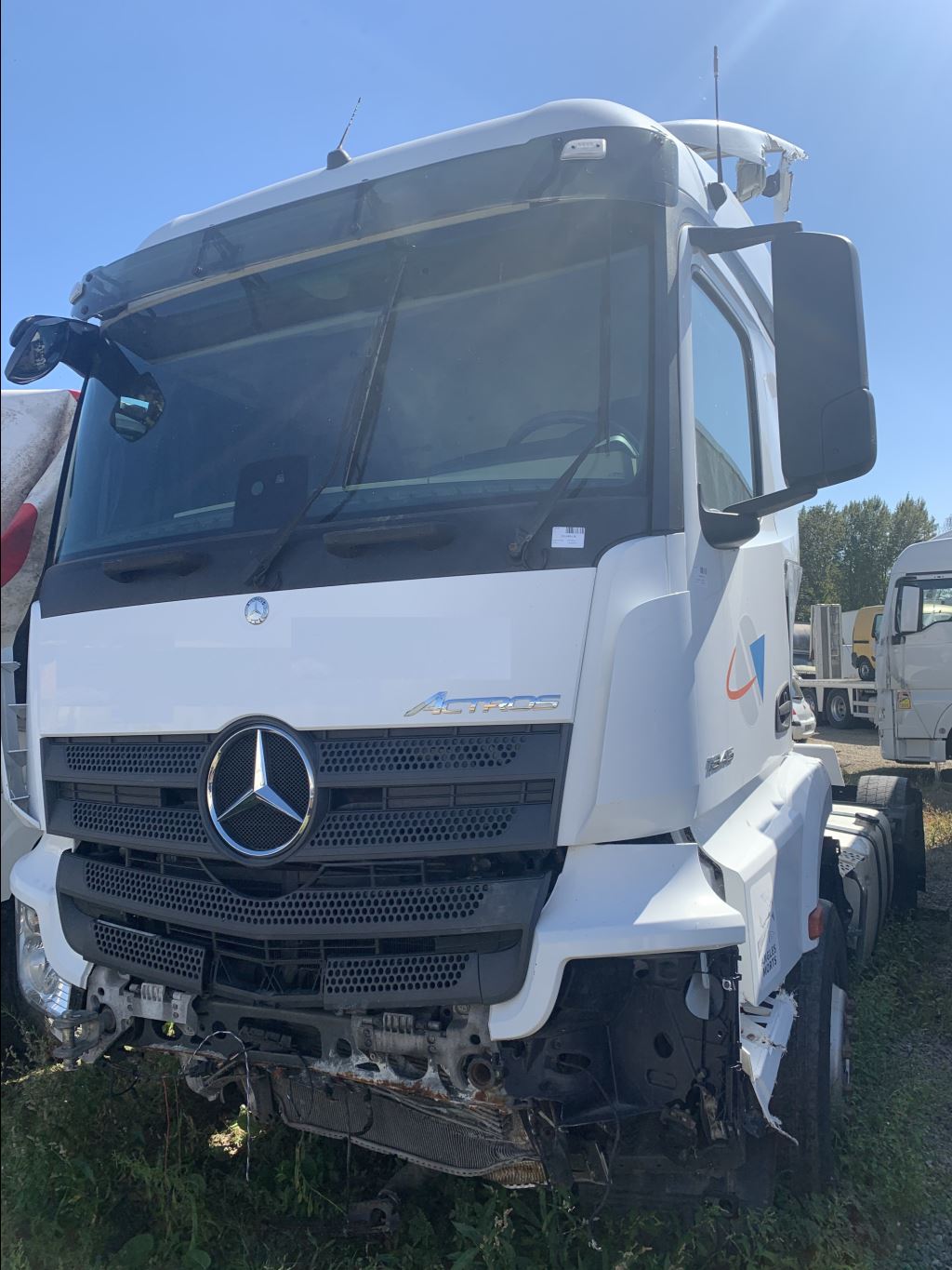 piece_MERCEDES ACTROS PORTE AVANT GAUCHE A9607202303