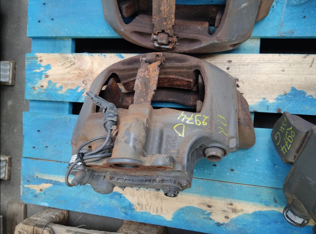 piece_MERCEDES ACTROS ETRIER DE FREIN ARRIERE DROIT A0054200283