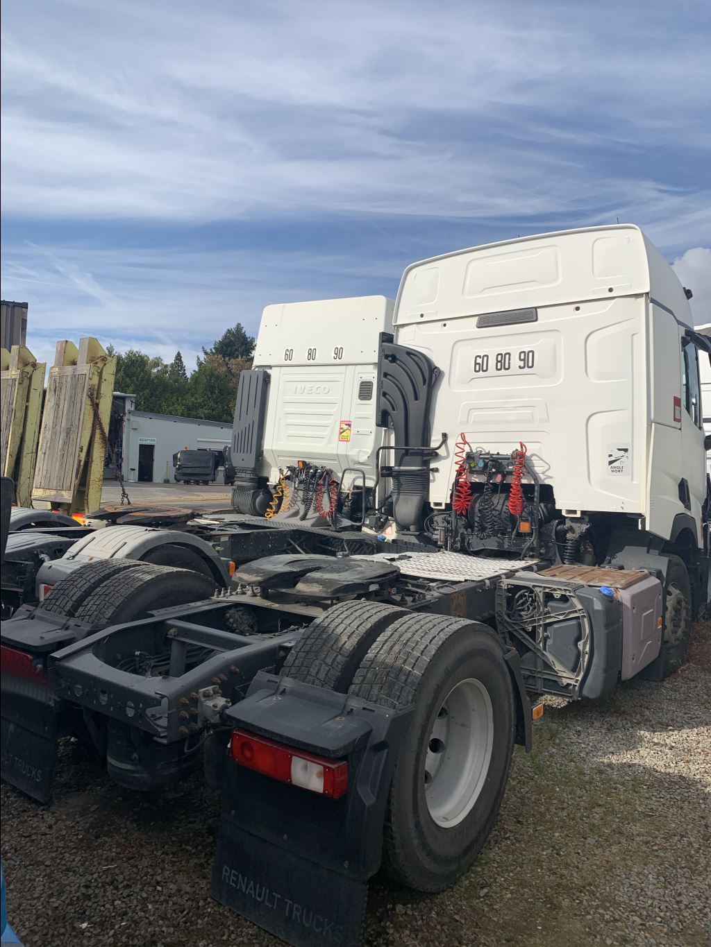 piece_RENAULT T 460  BOITIER DE DIRECTION 7421386315